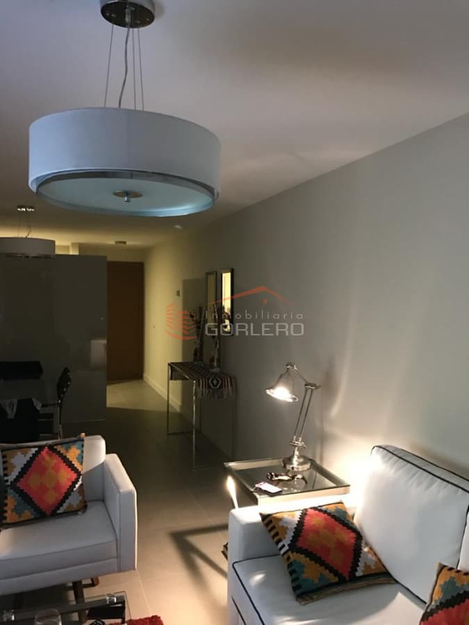 Apartamento en Alquiler  Punta del Este,  zona Roosevelt