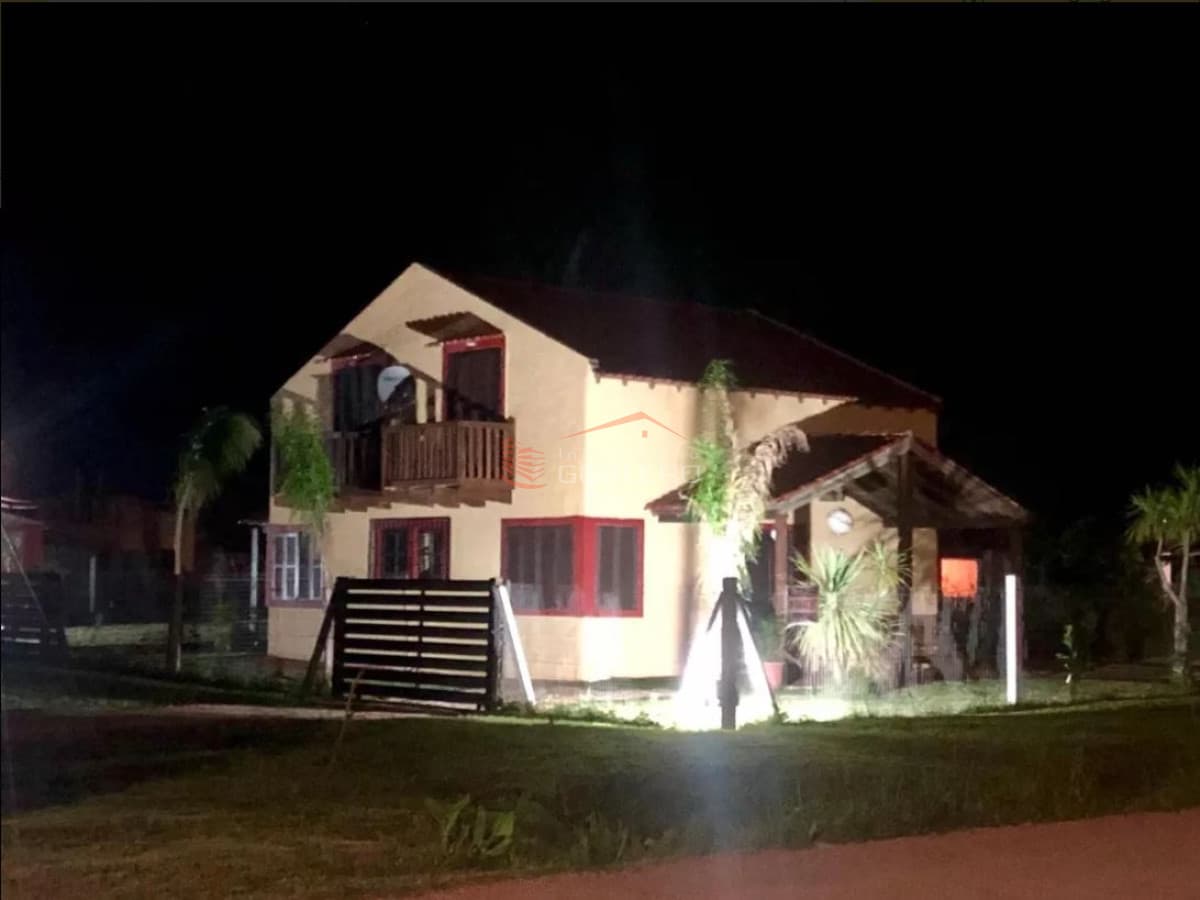 2 Casas en venta,U$S 137.000. Barra del Chuy, Rocha Uruguay, oportunidad de inversión para renta - Inmobiliaria Gorlero