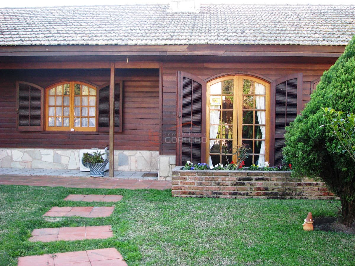 Casa en Venta en Punta del Este, Pinares, muy lindo entorno