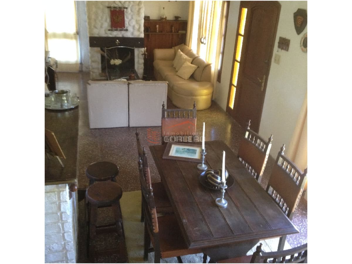 Casa en Pinares, Punta del Este con parrillero