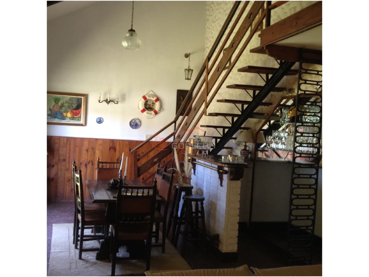 Casa en Pinares, Punta del Este con parrillero