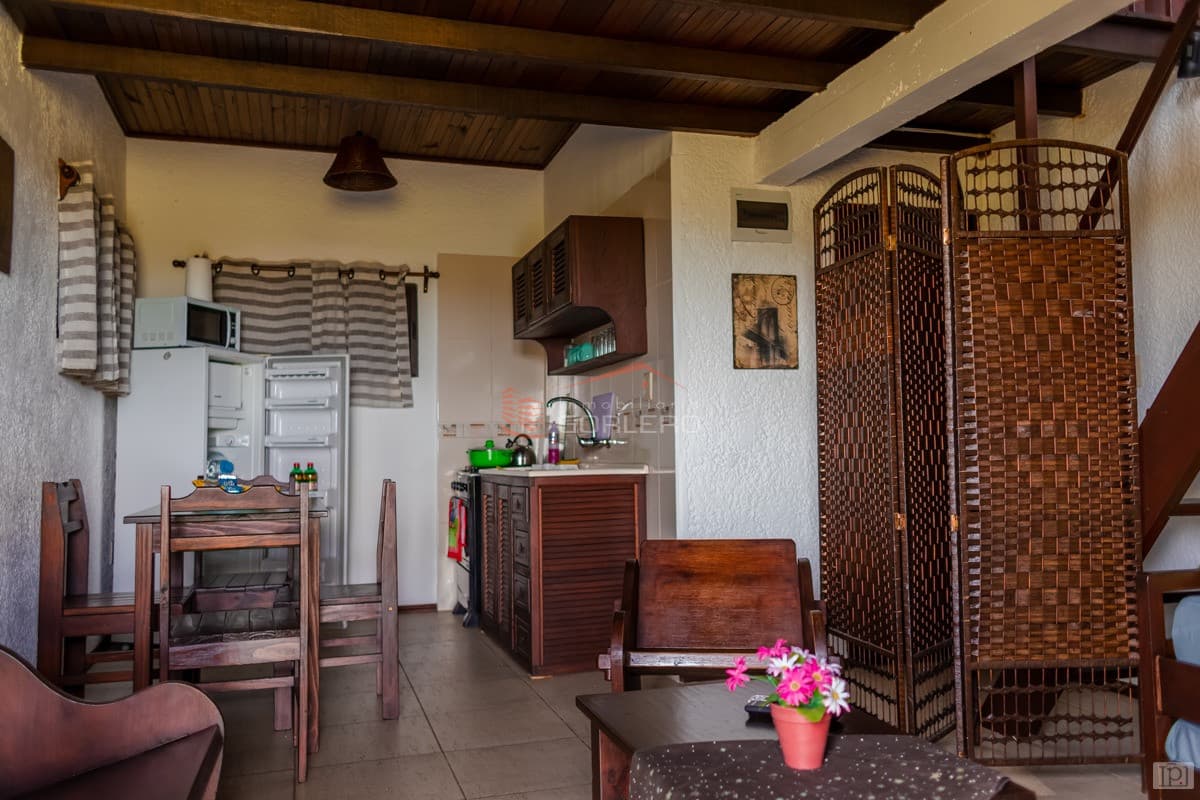 Casas en venta en Barra del Chuy, 2 casas en 1 padrón muy rentables - Inmobiliaria Gorlero