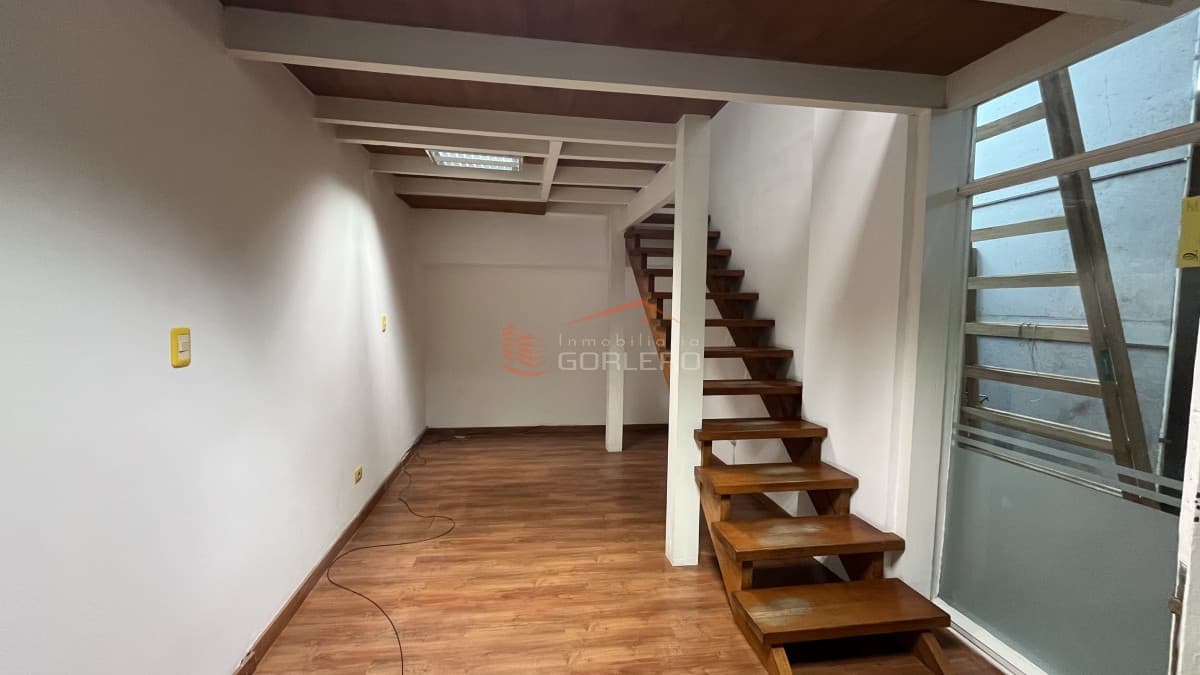 Venta y Alquiler de Local en Península, Punta del Este - Inmobiliaria Gorlero