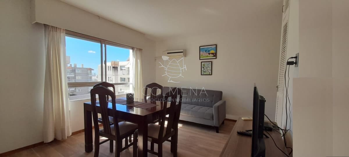 Alquiler anual y Venta de apartamento en Península, Punta del Este, 1 dormitorio