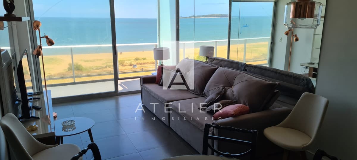 Venta de apartamento 2 dormitorios, frente al Mar, Pinares. Punta del Este