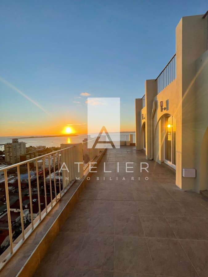 PENT-HOUSE AL MAR