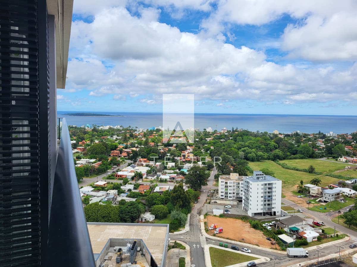 Venta de apartamento de 3 dormitorios, More Atlantico, Punta del Este, En pozo