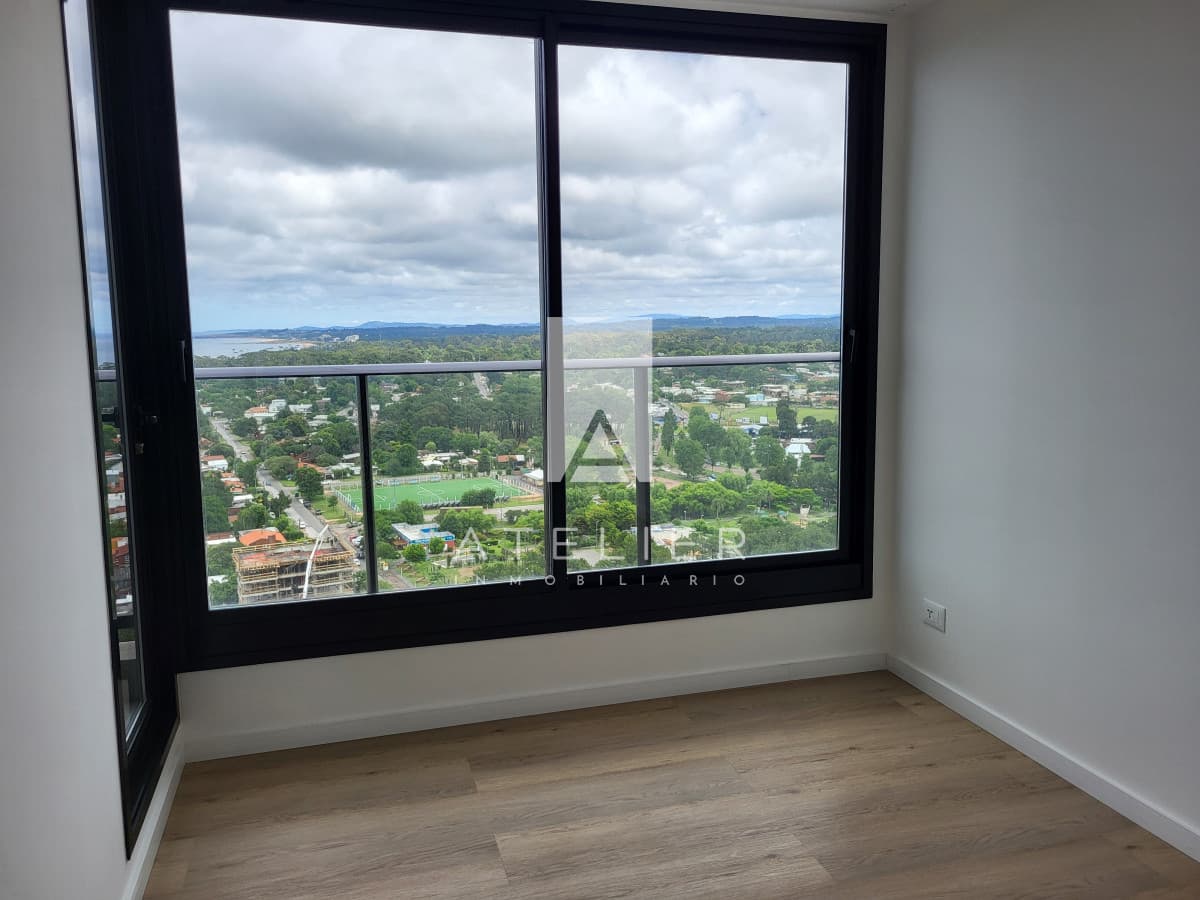 Venta de apartamento de 3 dormitorios, More Atlantico, Punta del Este, En pozo