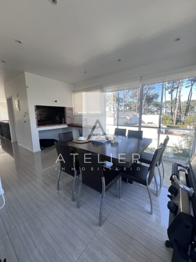 Alquiler de Espectacular casa en Montoya, Punta del Este