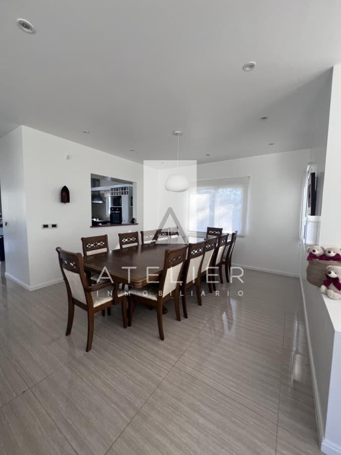 Alquiler de Espectacular casa en Montoya, Punta del Este