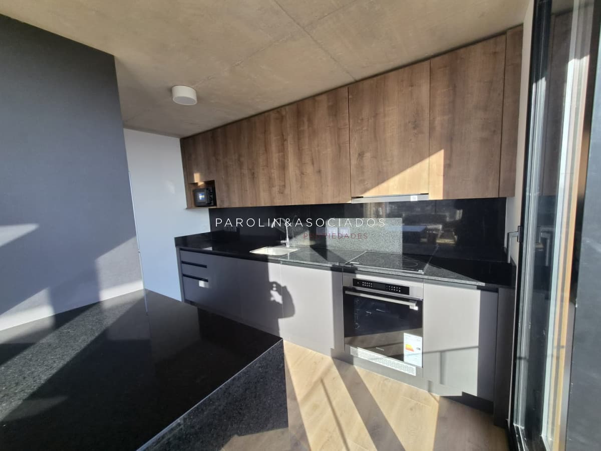 Venta de Apartamento 3 Dormitorios - Torres del Este - Punta del Este