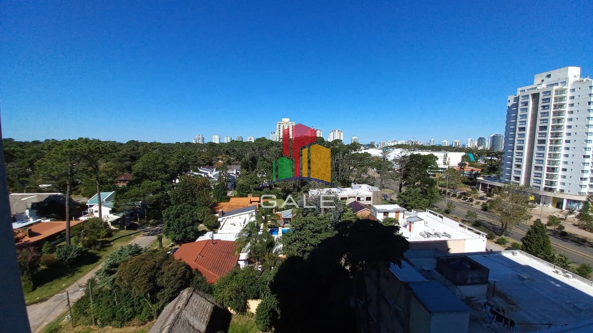 Gale Propiedades & Escribanía Apartamento ID.897 - Apartamento en venta de un dormitorio sobre Roosevelt - Punta del Este