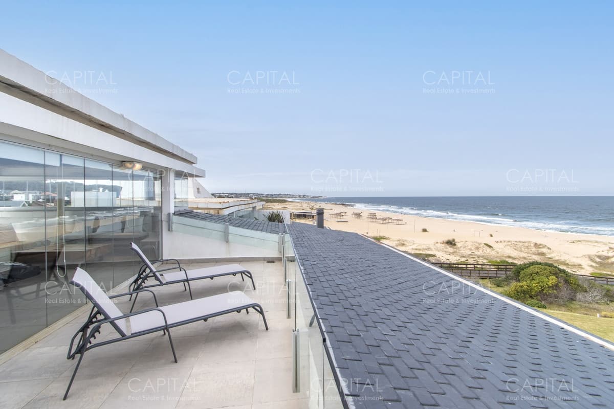 Apartamento en Esturión de Montoya en Venta, La Barra
