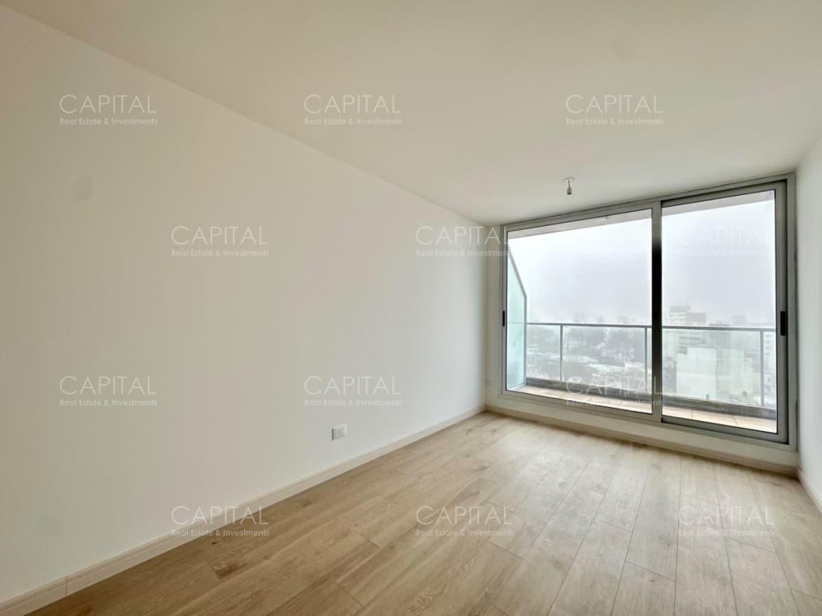 Apartamento de un dormitorio con vista en venta a pasos de Tres Cruces