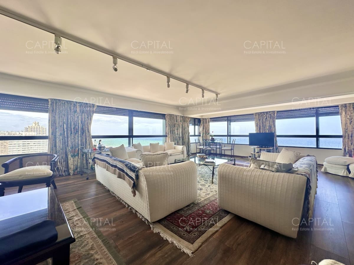 Apartamento de cuatro dormitorios y dependencia en venta, Península, Punta del Este