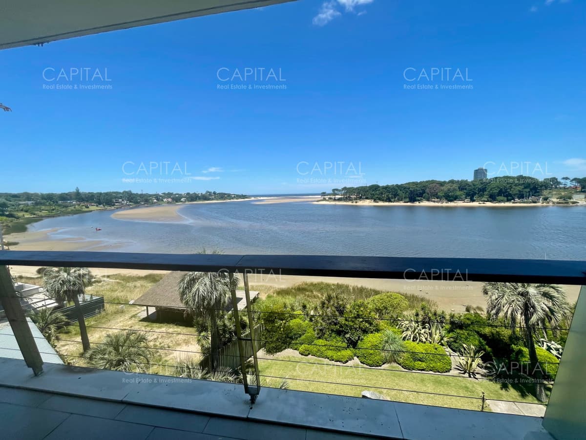 Departamento primera linea con vista a La Laguna de La Barra