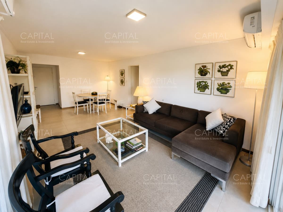 Apartamento tres ambientes amplios cerca de servicios en venta