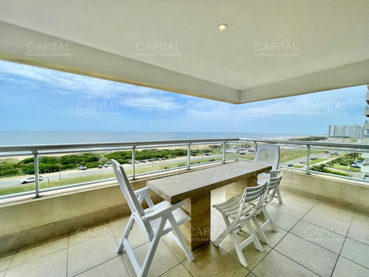 Apartamento en Torre Lobos Punta del Este Tres Dormitorios en Suite