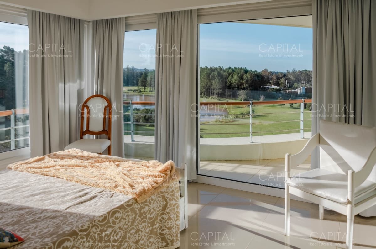 Departamento en Venta dos Dormitorios - Playa Mansa