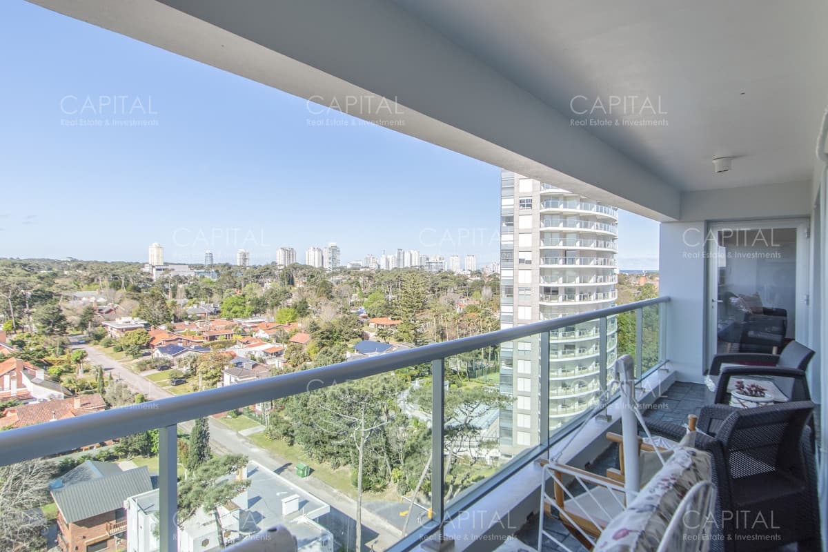 Apartamento en venta en Playa Mansa - Punta del Este