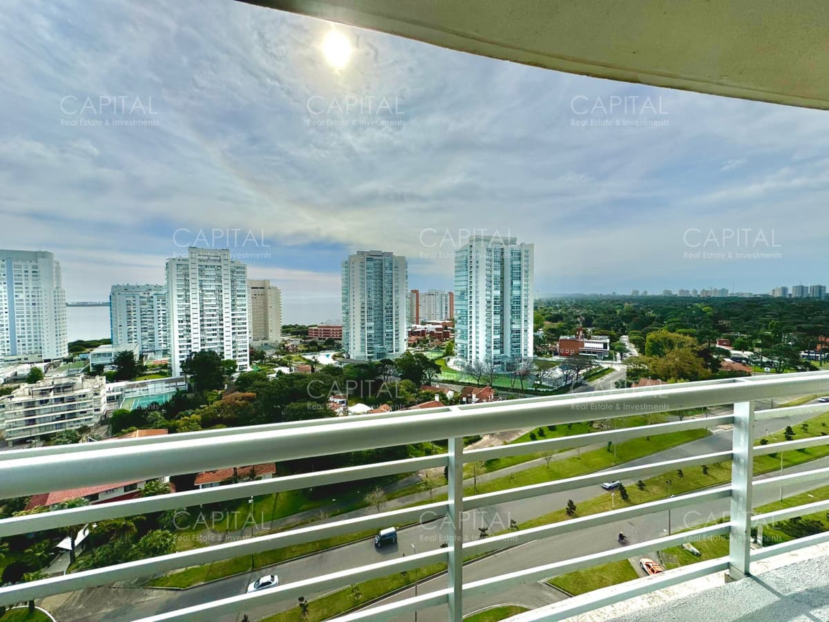 Alexander Boulevard en Venta de 2 Dormitorios con Vista al mar