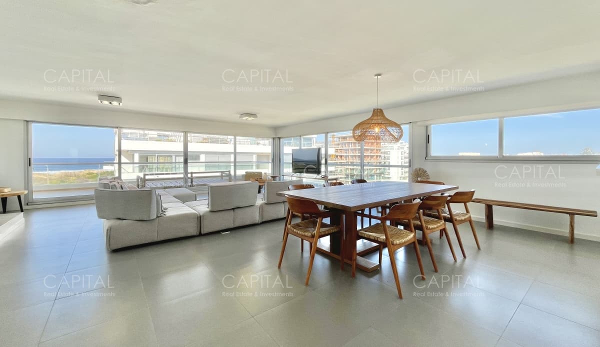 Espectacular Penthouse Duplex en primera línea Brava