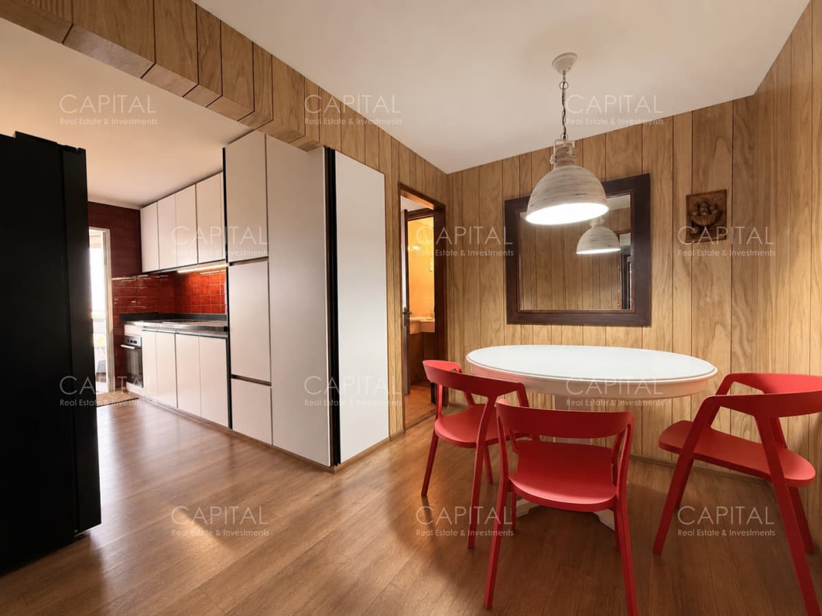 Apartamento de tres dormitorios y dependencia en venta Punta del Este