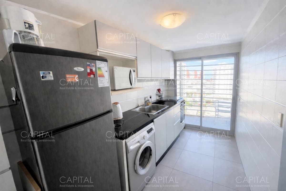 Apartamento en venta  a dos cuadras del mar con parrillero propio