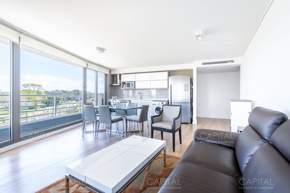 Alexander Boulevard Apartamento en Venta Dos Dormitorios Punta del Este