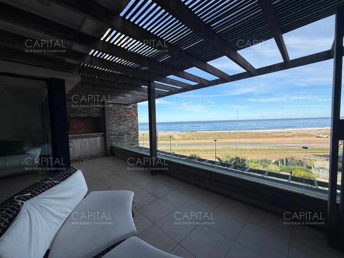 Departamento 2 dormitorios en Venta Manantiales con vista al mar