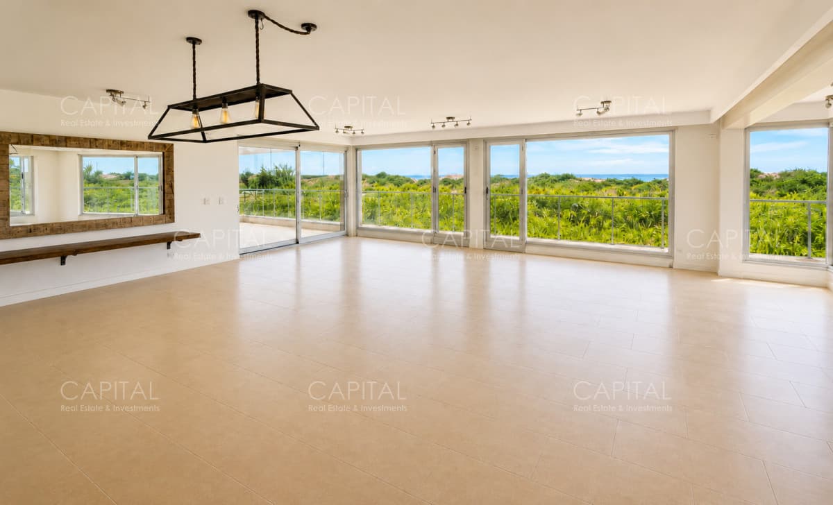 Departamento en Primera línea en Punta del Este,Playa Bravaen Venta