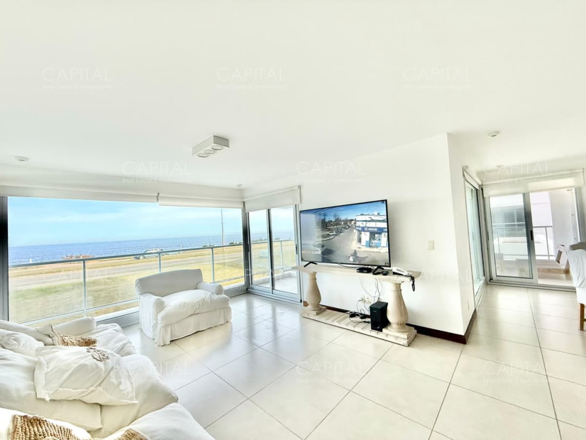 Duplex de 4 suites Departamento Frente al Mar