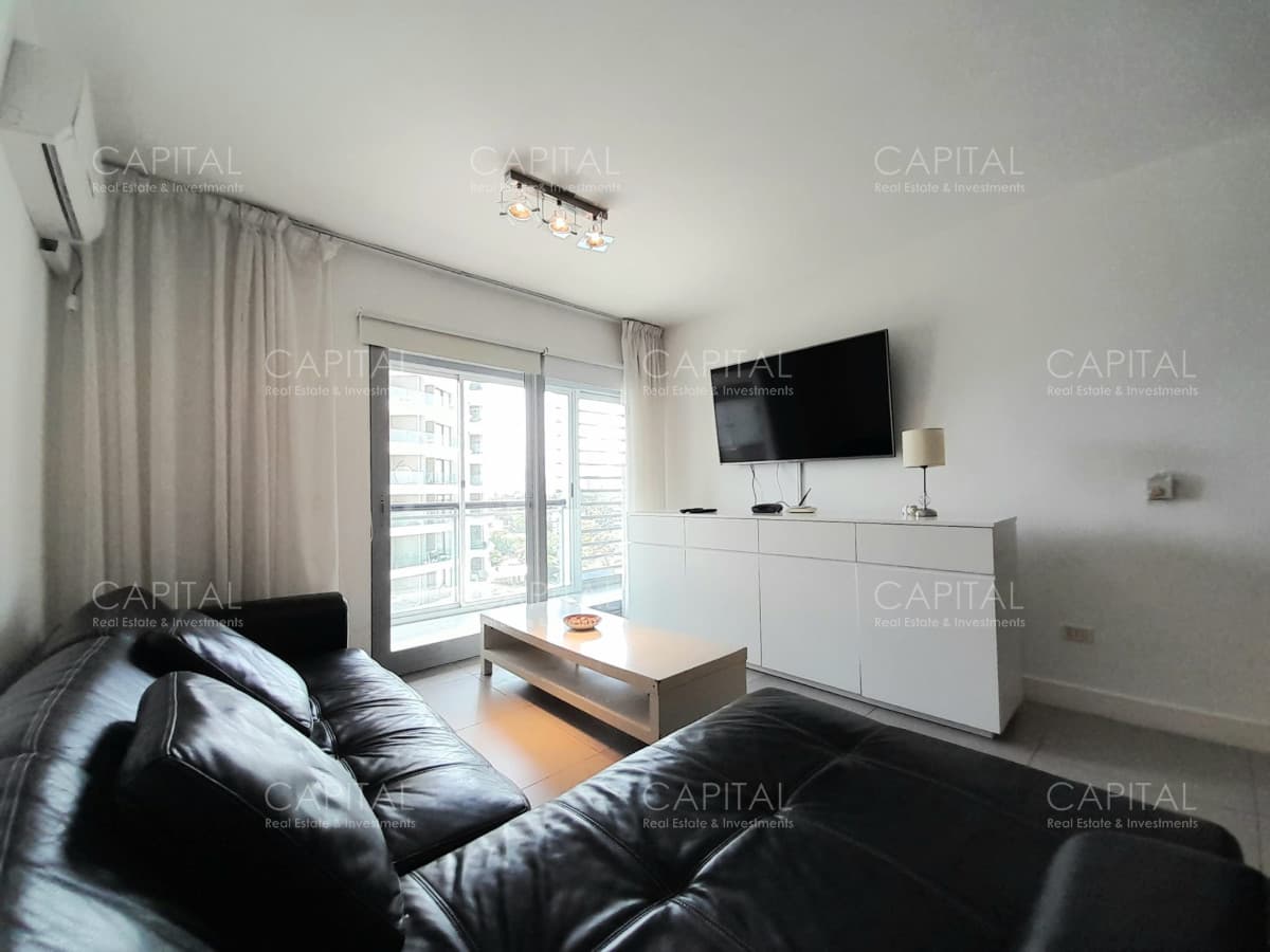 Apartamento de dos dormitorios y parrillero propio en Alquiler Anual