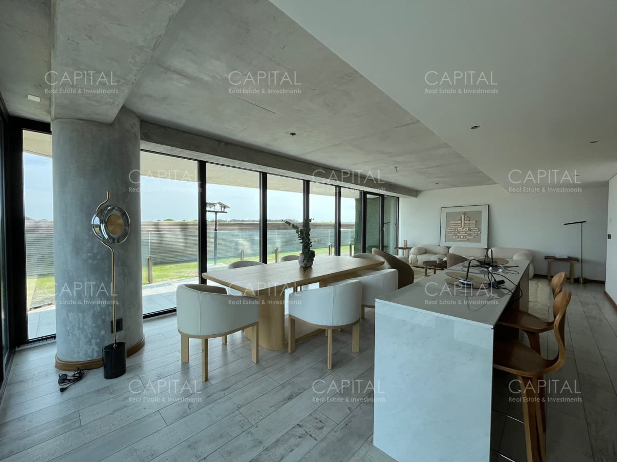 Apartamento en venta en edifico Surfside
