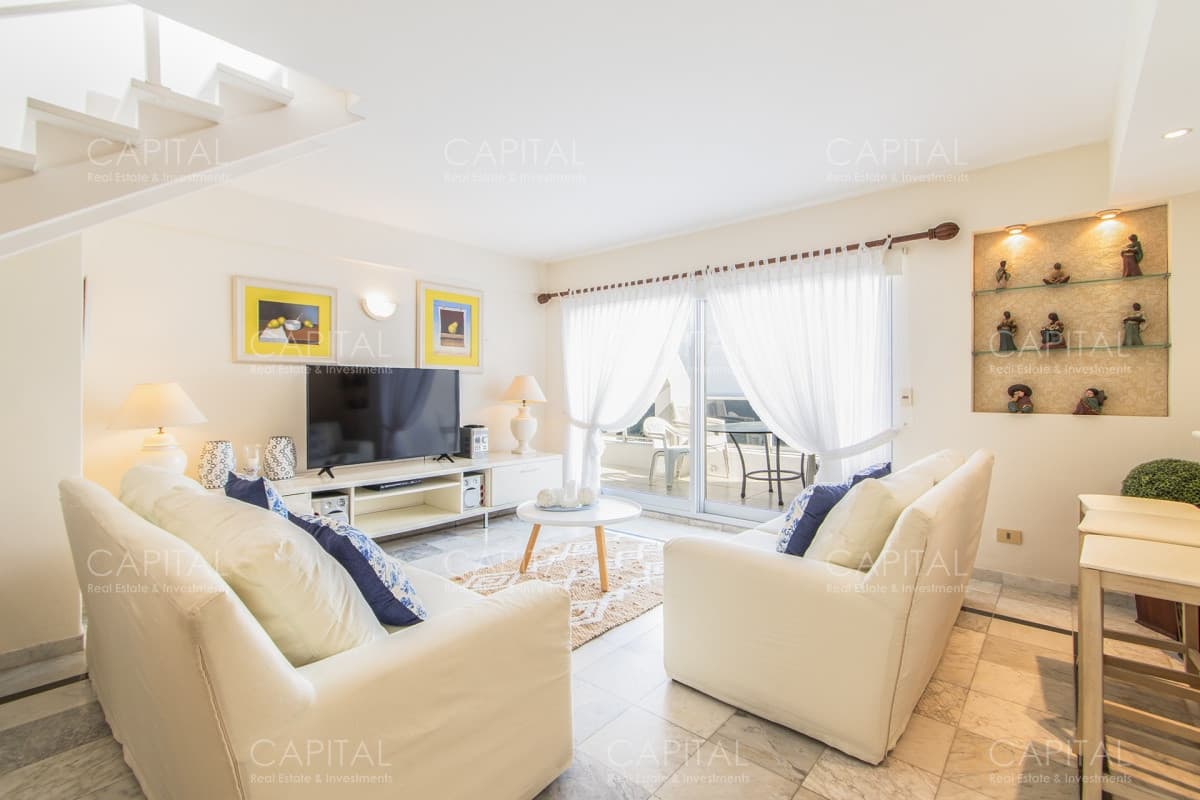 Penthouse Espectacular con Vista al Mar de Playa Brava