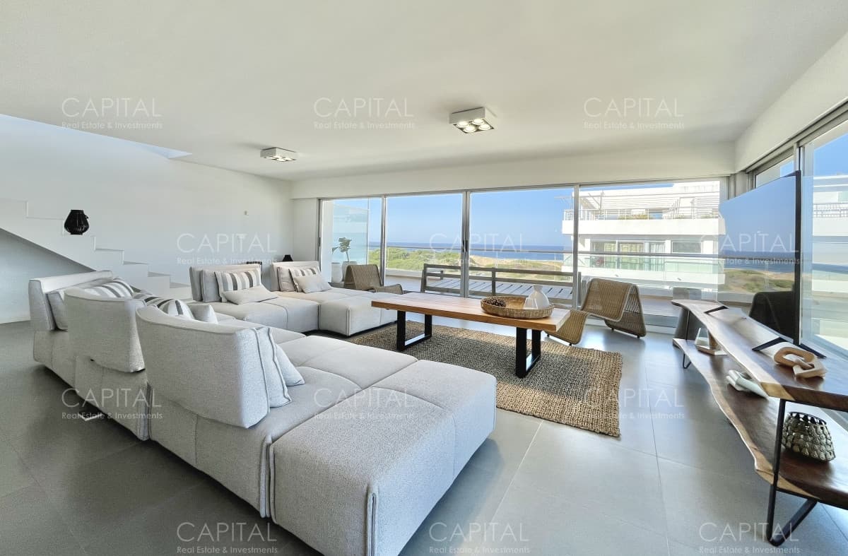 Espectacular Penthouse Duplex en primera línea Brava