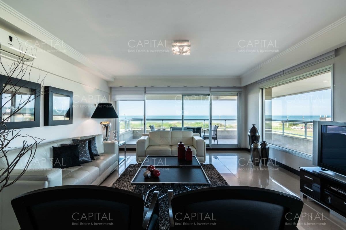 Espectacular Apartamento en Venta primera línea Playa Brava