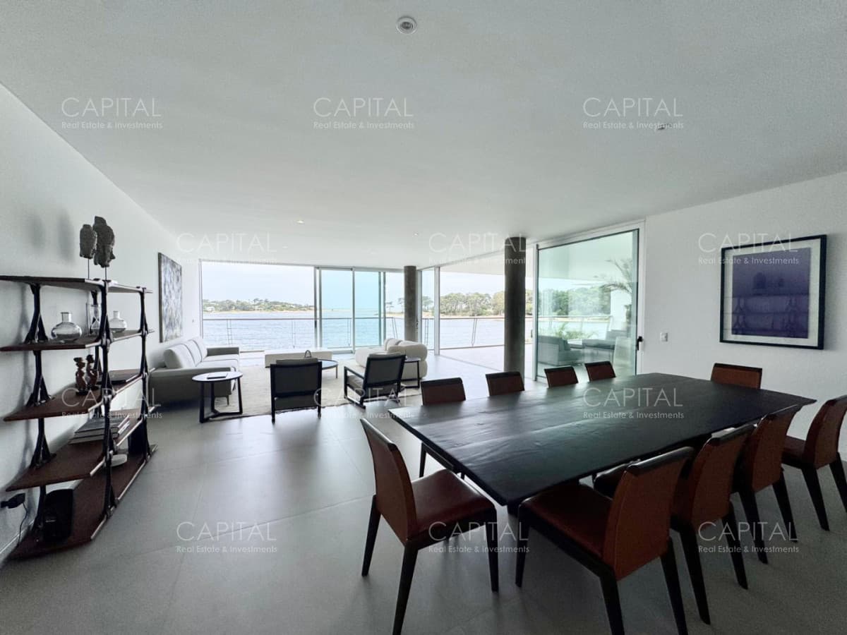 Increíble Departamento con gran vista a la desembocadura y el mar