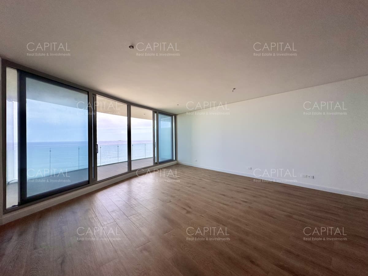 Apartamento primera linea de tres dormitorios. Punta del Este - Trump Tower en Venta