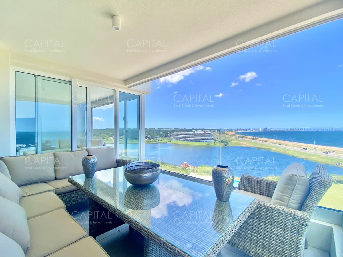 Apartamento de Tres Dormitorios y Servicio a Estrenar - Venta Poseidon Laguna