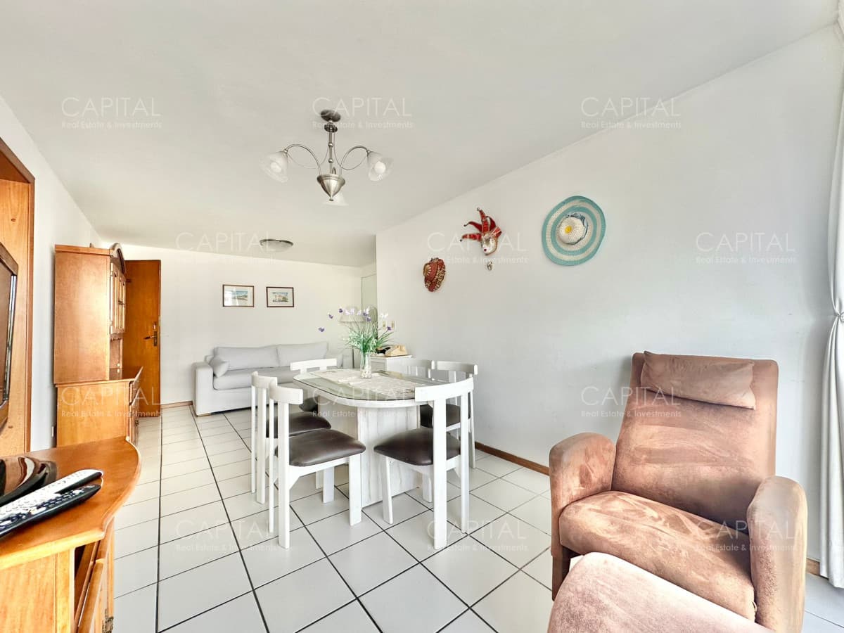 Apartamento de Dos dormitorios en Venta Playa Mansa