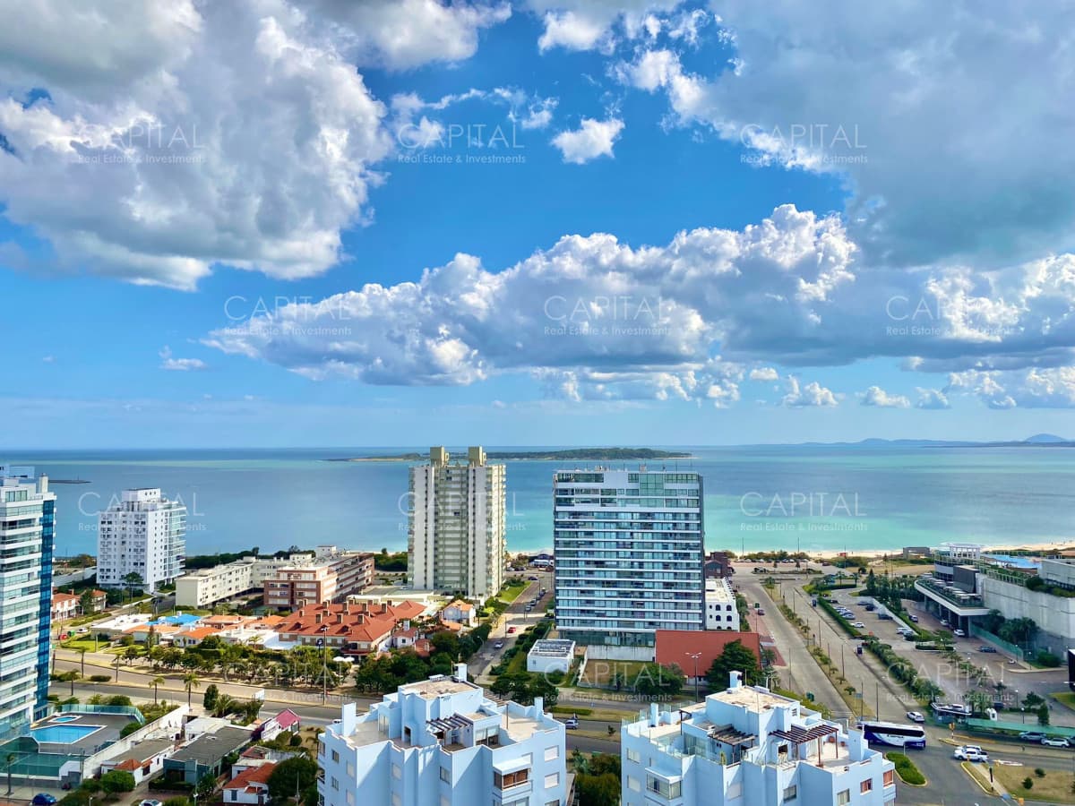Apartamento en Venta Art Tower Tres Dormitorios en Suite