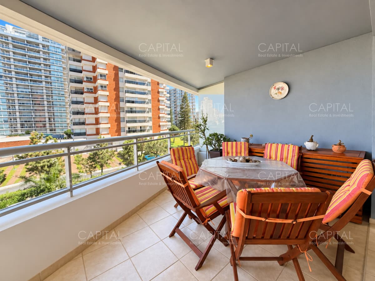 Apartamento en Venta Punta del Este Tres Dormitorios en Venta