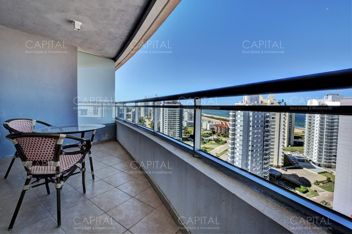 Apartamento en venta en The Forest de Tres Dormitorios, Punta del Este
