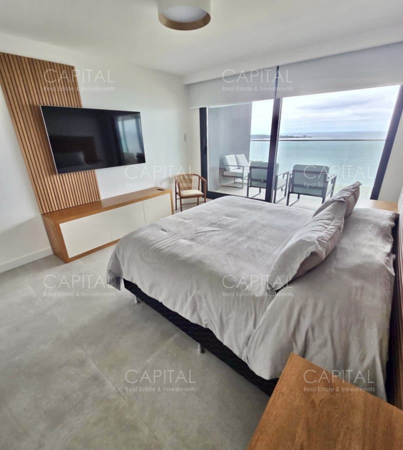 Venetian de tres dormitorios en venta