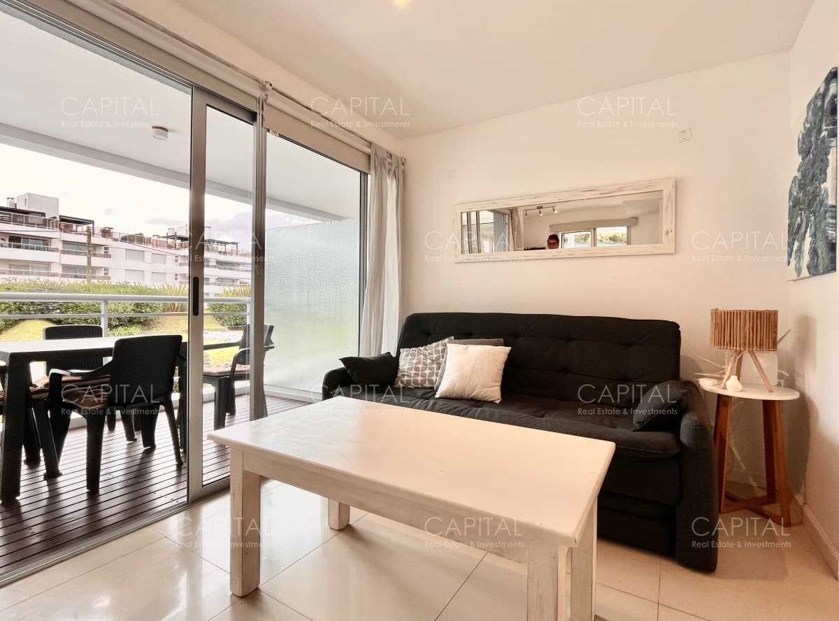 Apartamento de 1 Dormiotrio en Vneta Edificio Di Como