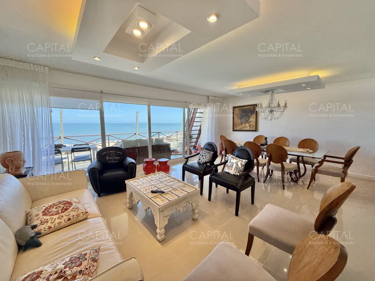 Penthouse Dúplex Reciclado en Primera Fila de Playa Bikini