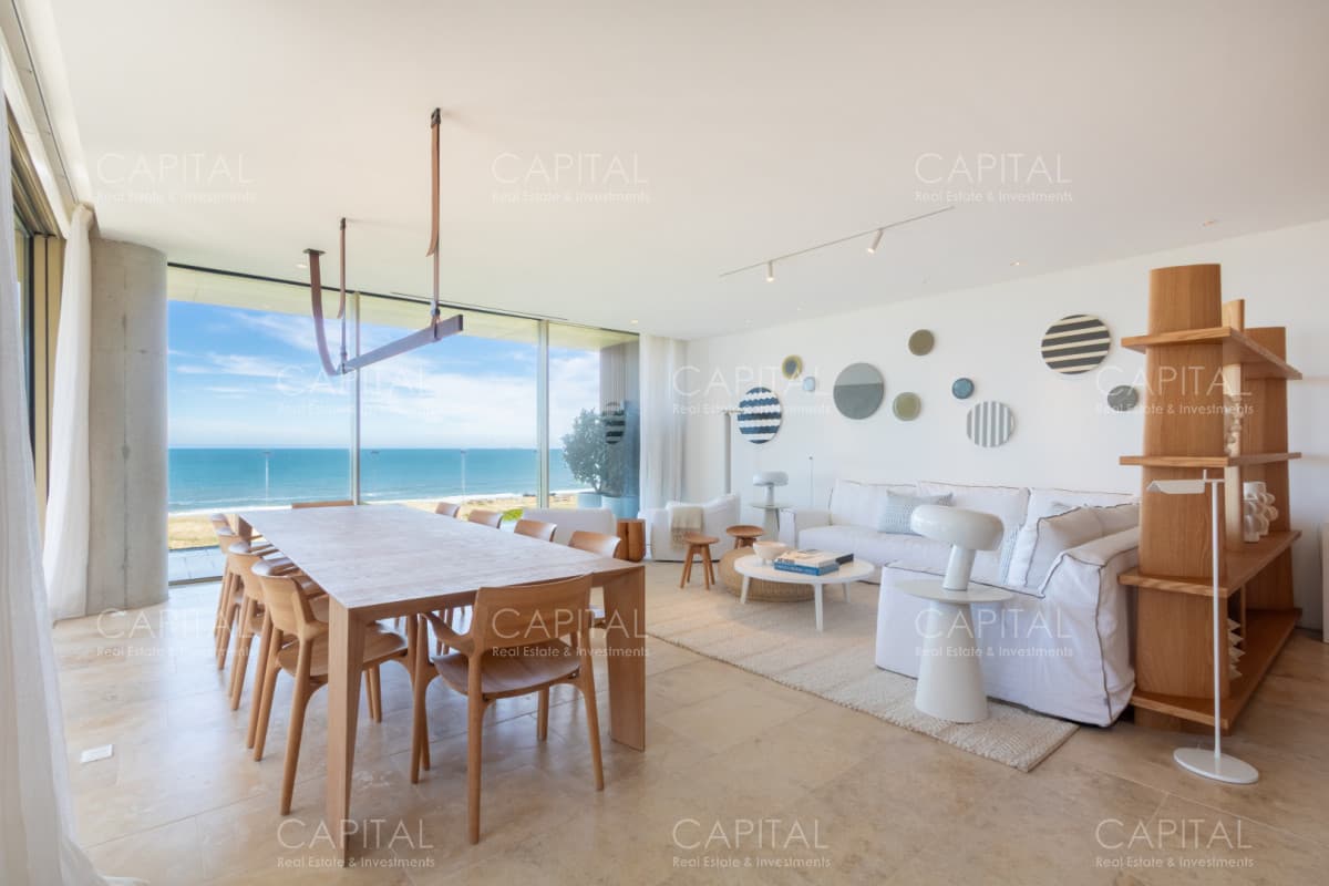 Penthouse Duplex Frente al Mar en Playa Brava