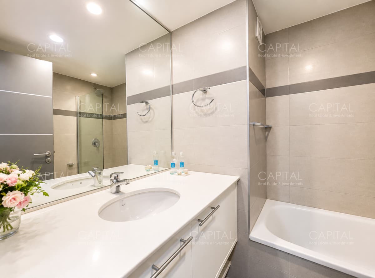 Apartamento en Venta de Tres Dormitorios en Laguna del Diario Punta del Este