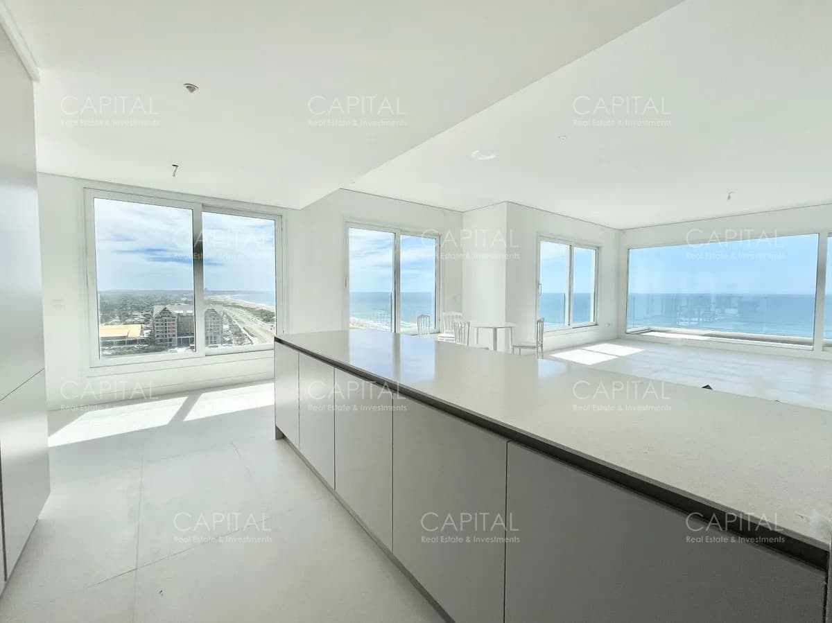 Apartamento esquinero en Le Parc IV